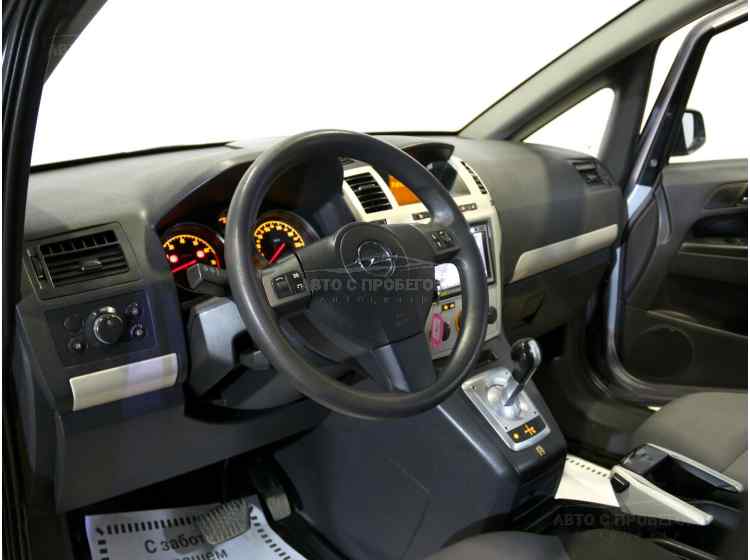 Opel Zafira B Рестайлинг
