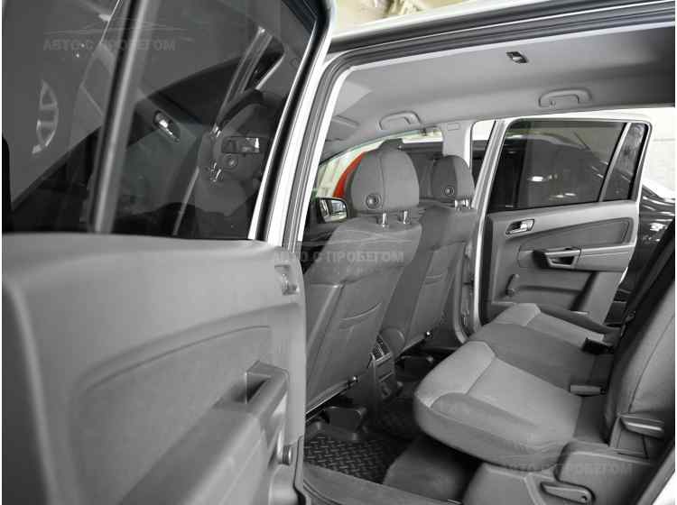 Opel Zafira B Рестайлинг